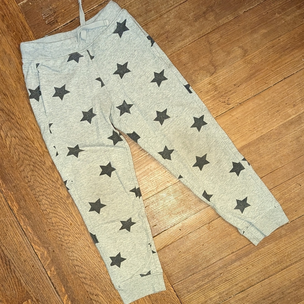 Grey Primary star joggers GUC size 5
